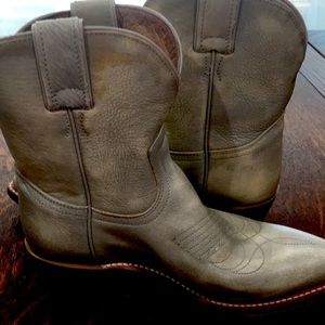 Short Frye boots